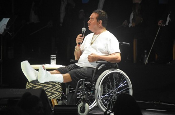 Bodrum'da kaza yapan İbrahim Tatlıses tekerlekli sandalyeyle konser verdi!